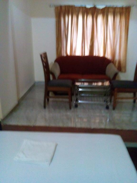 Hotel Jalaja Inn - Mumbai — Photos 1